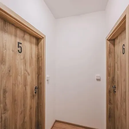 Flat Near Castle Stylish & Prime Location 5 * براغ